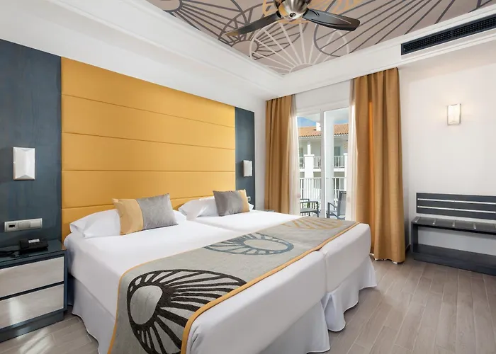 호텔 Riu Chiclana 4*