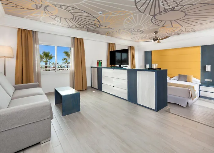 호텔 Riu Chiclana 4*